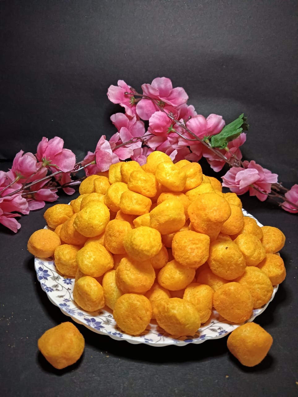 Delicious Crunchy Cheese Balls 🧀✨